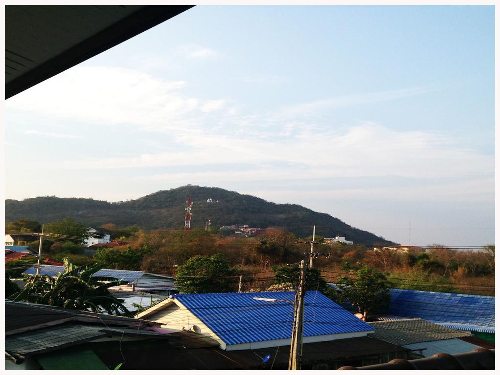 Sichangstyle Resort Ko Si Chang Esterno foto